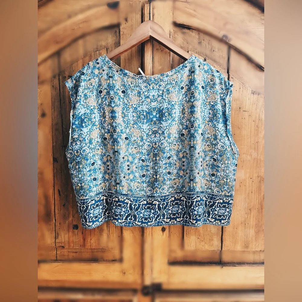 Free People Oversized XS Blue Floral Boxy Tank - NWOT - Raw Edge Detail - Picture 11 of 12